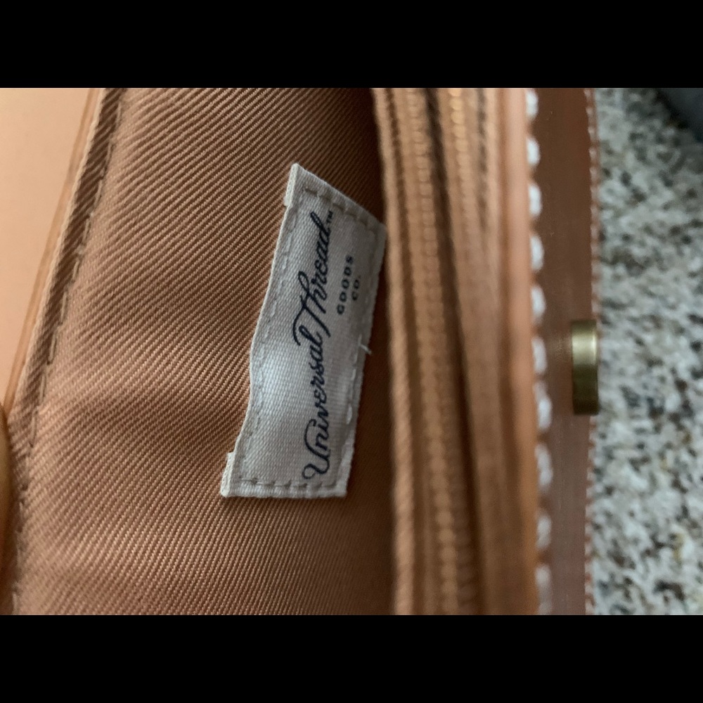 SATCHEL - Picture 2 of 3
